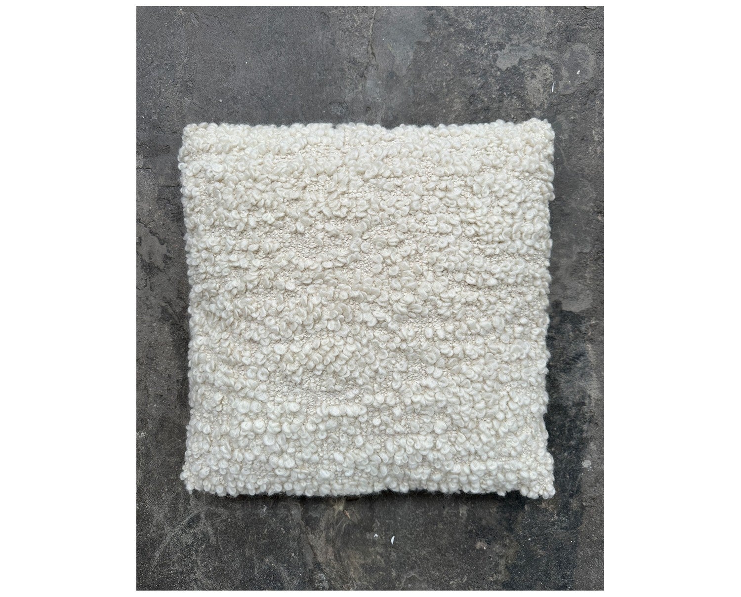Levantin-Cushion-Offwhite-1
