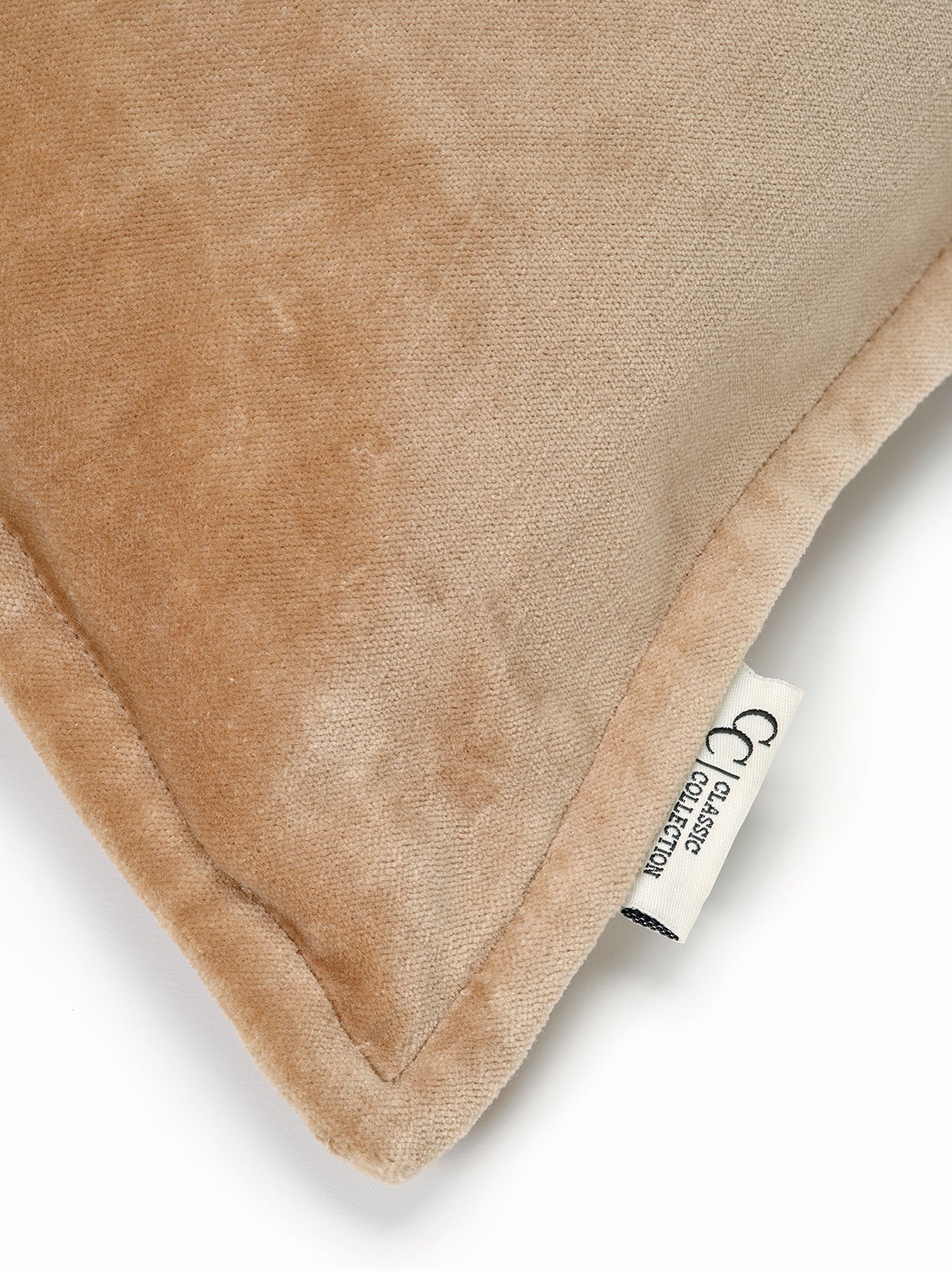 Classic-Collection-Classic-Pillow-Mocca-Detail