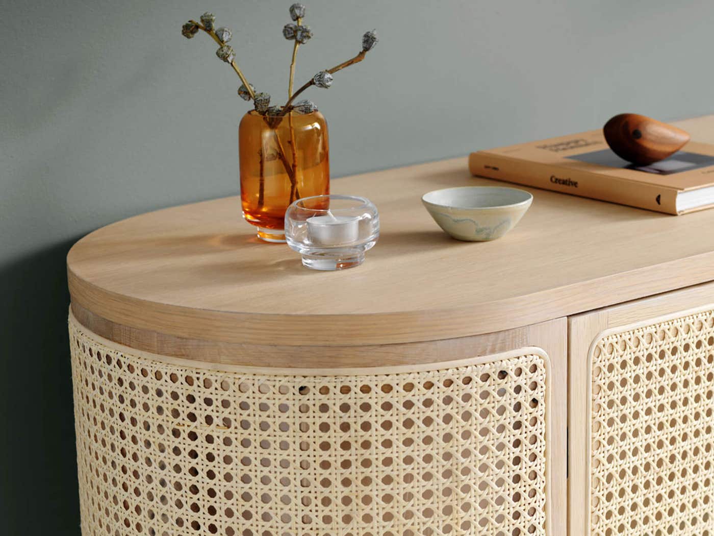 Sommarrea-forvaring-Be-my-guest-sideboard-warm-nordic.jpg Sommarrea-forvaring-Be-my-guest-sideboard-warm-nordic