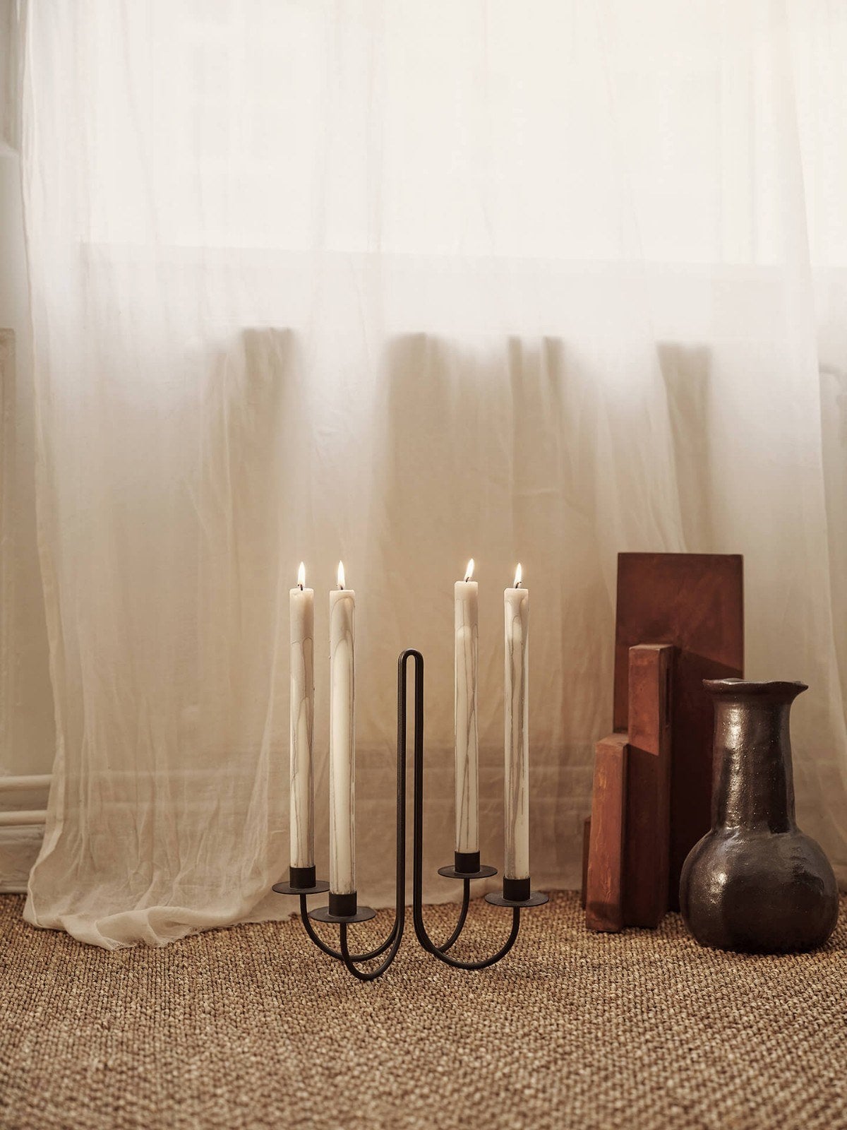 Ferm-Living-Dryp-Candles-Set-of-2-Warm-Grey-miljo