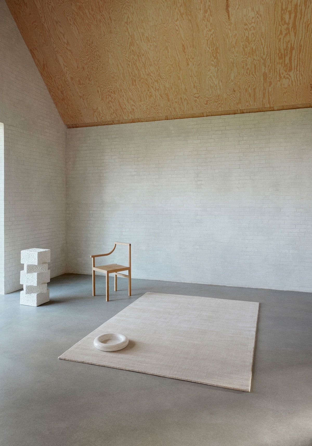 Linie_Design_Halo_Cloud_Beige_Interior_01