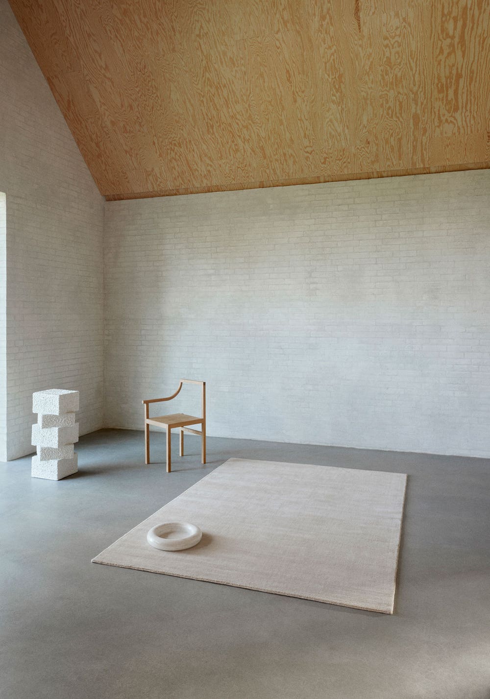 Linie_Design_Halo_Cloud_Beige_Interior_01.jpg Linie_Design_Halo_Cloud_Beige_Interior_01