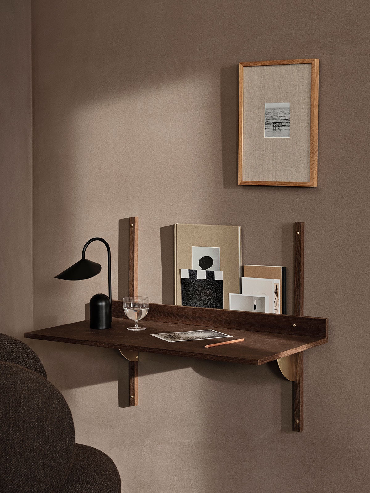 Arum-Portabel-Lampa-Black-Miljo_1
