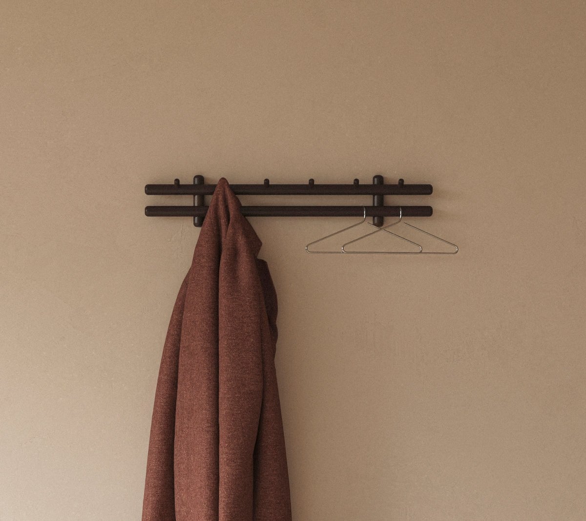 indoor_Sticks_medium_coat_rag_6425-env-56db4