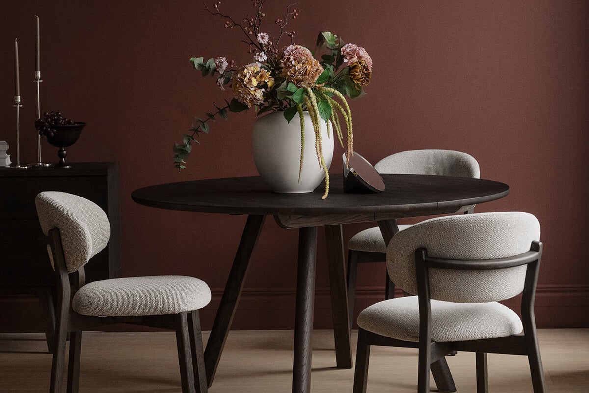 Clapperton-dining-table-Patterson-chair-lifestyle-