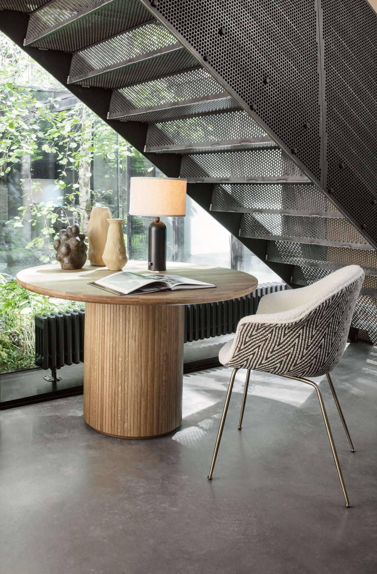 EpicCoffeeTable_MoonDiningTable_GravityTableLamp_BatDiningChair_On