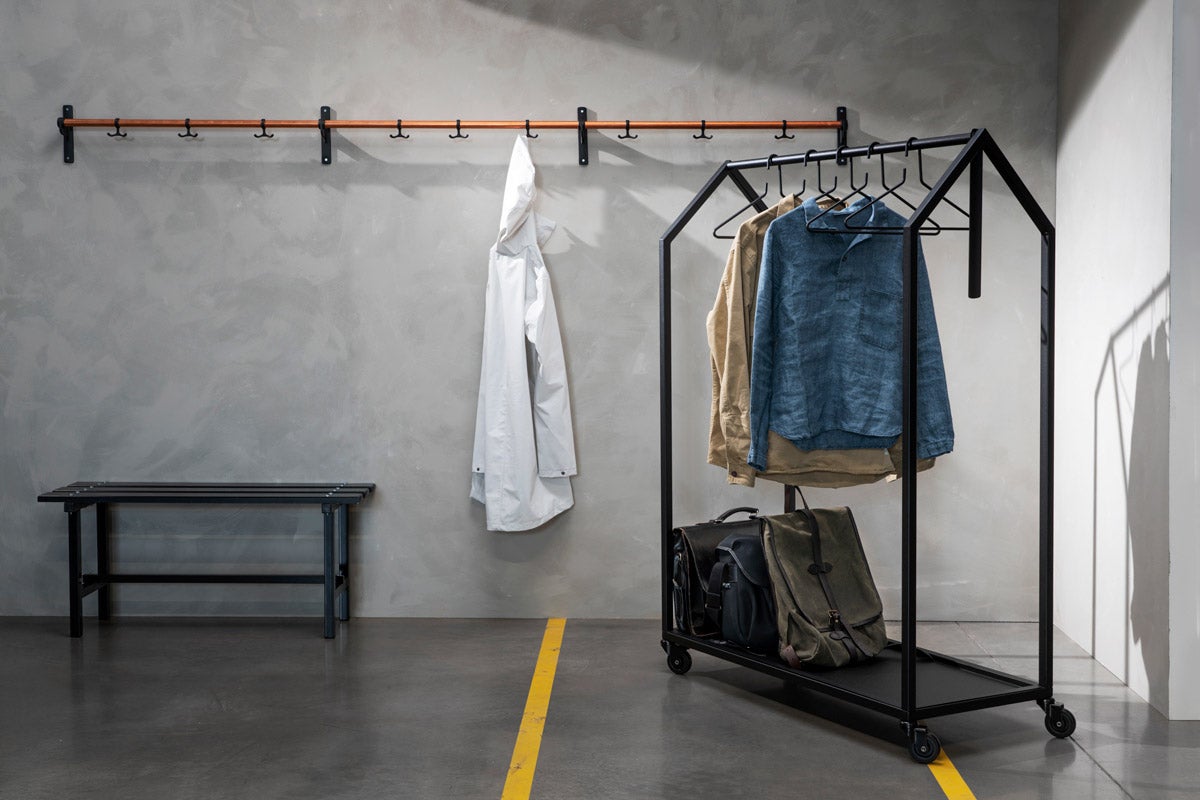 Essem-Clothing-House-Svart-Miljö