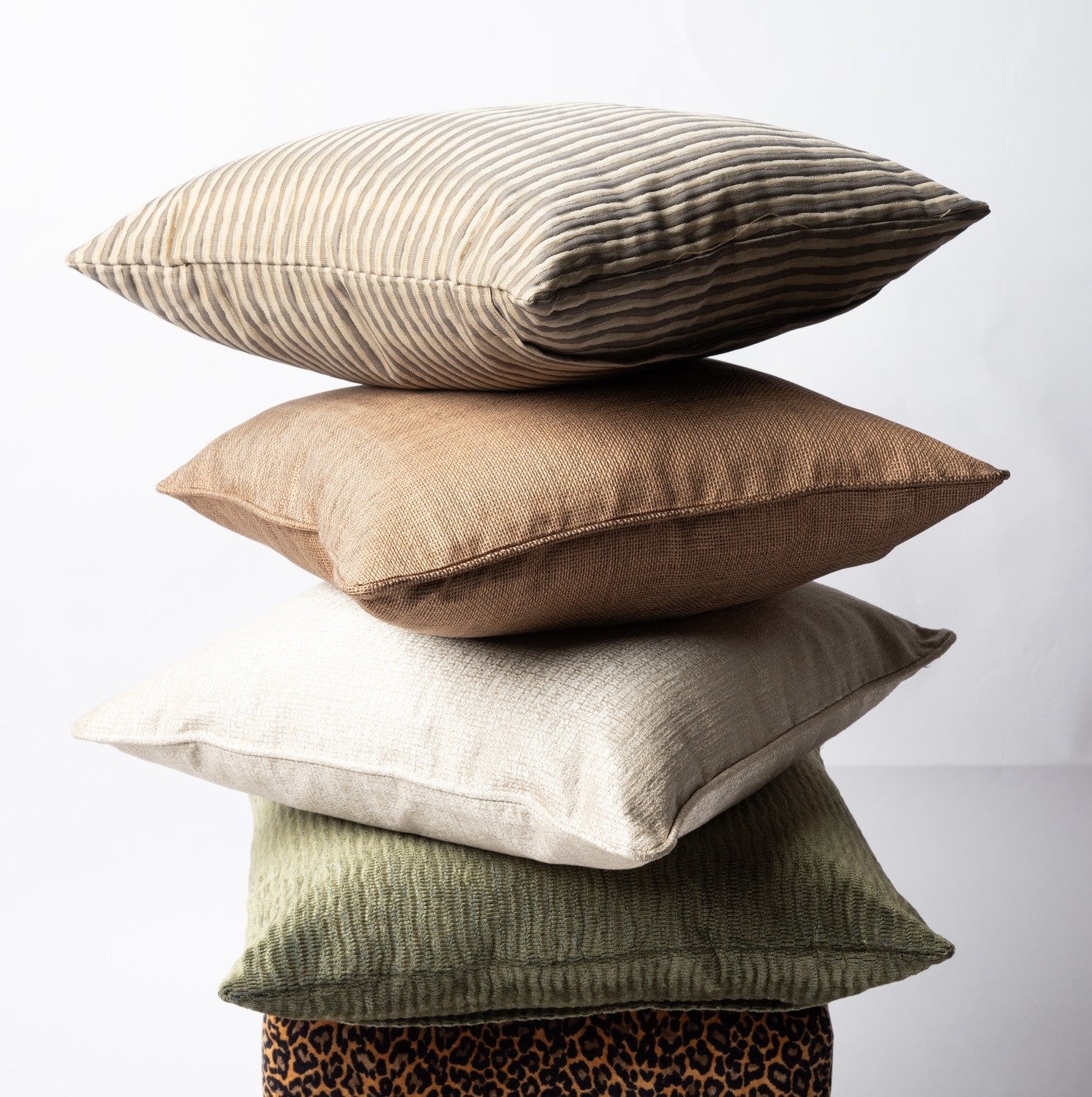 Tinted-Sparre-Cushion-Moss-3