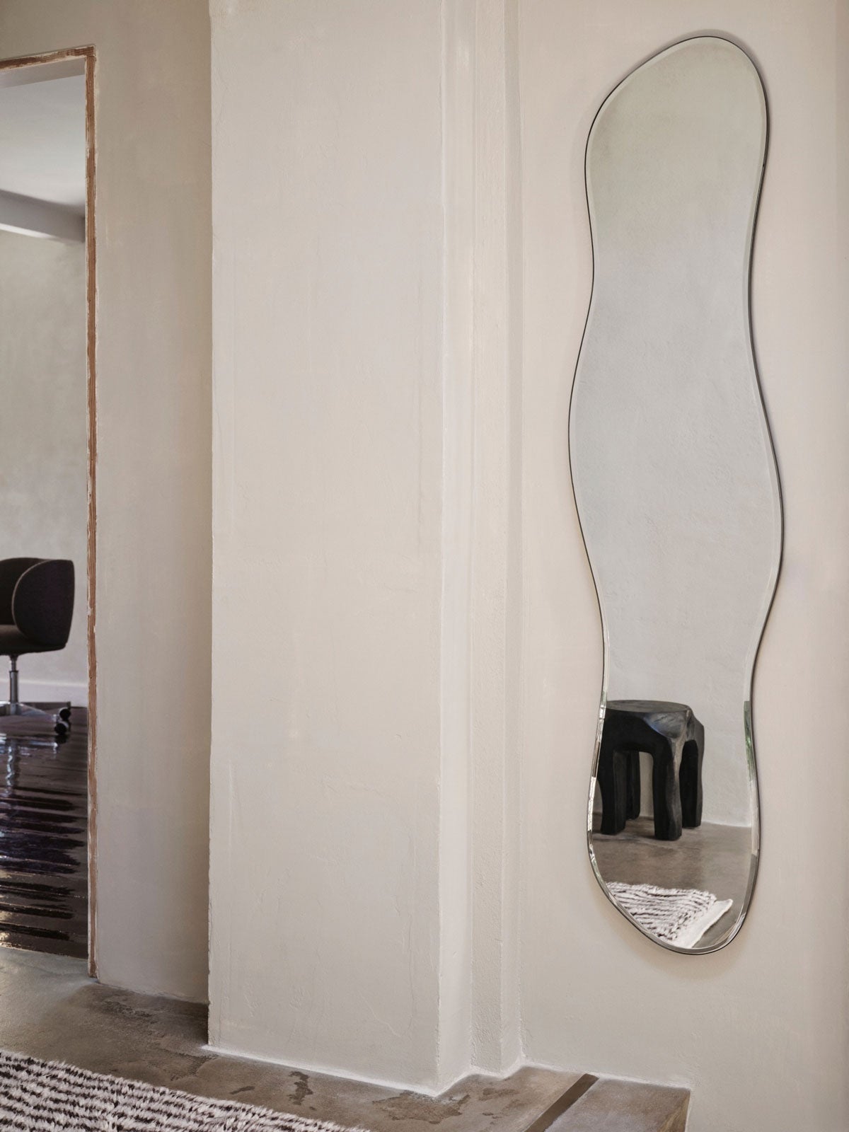 Ferm-Living-Pond-Mirror-Full-Size-Dark-Chrome-Lifestyle