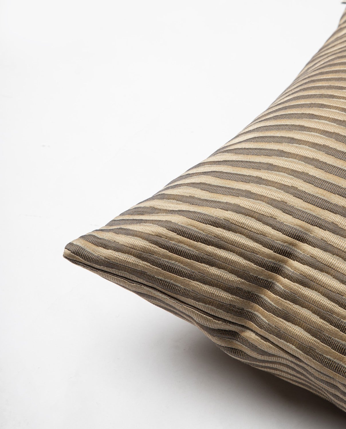 Tinted-Ahlm-Cushion-Brown-2