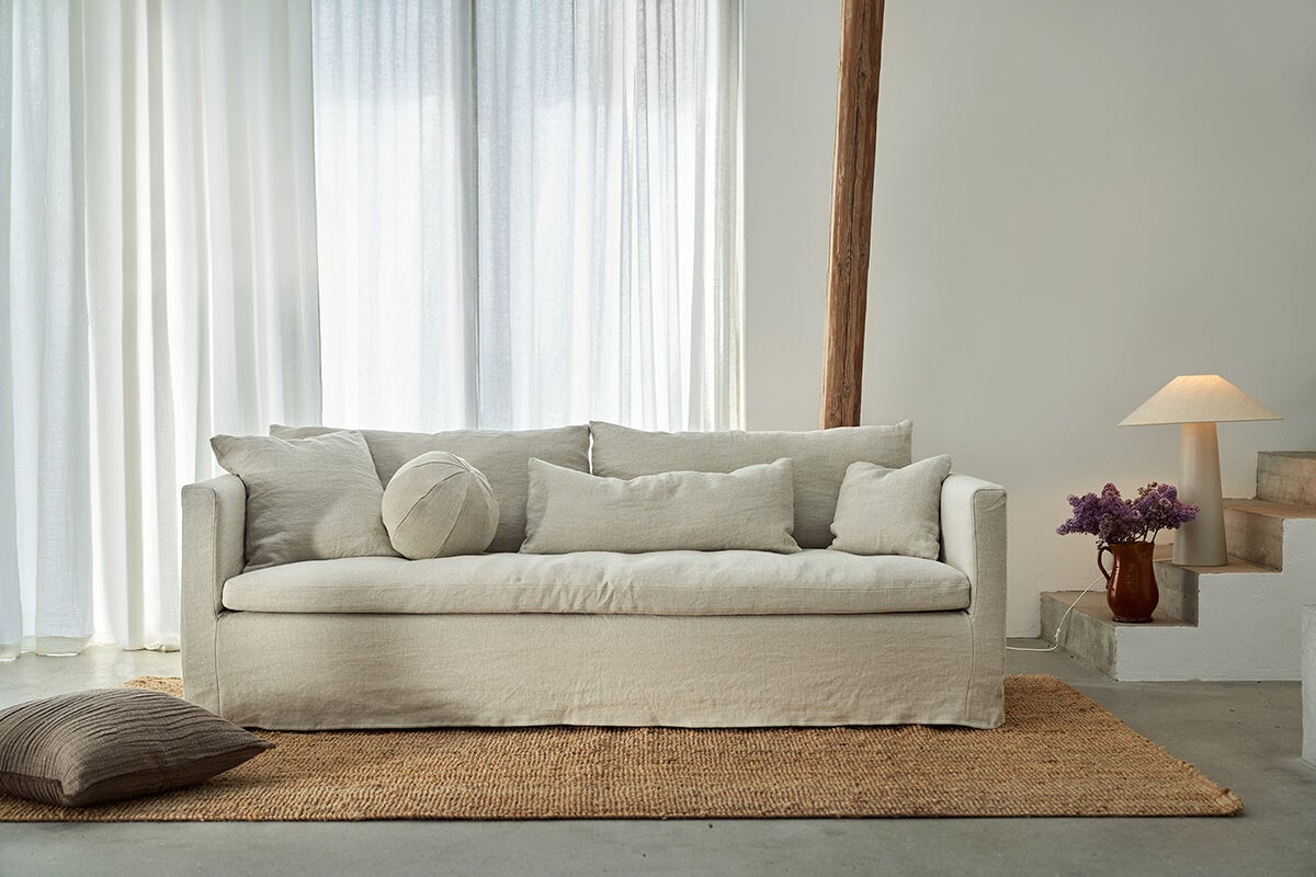 LILL_Soffa_SITS_miljo_3sits_linen_L007_1_natural_4.jpg