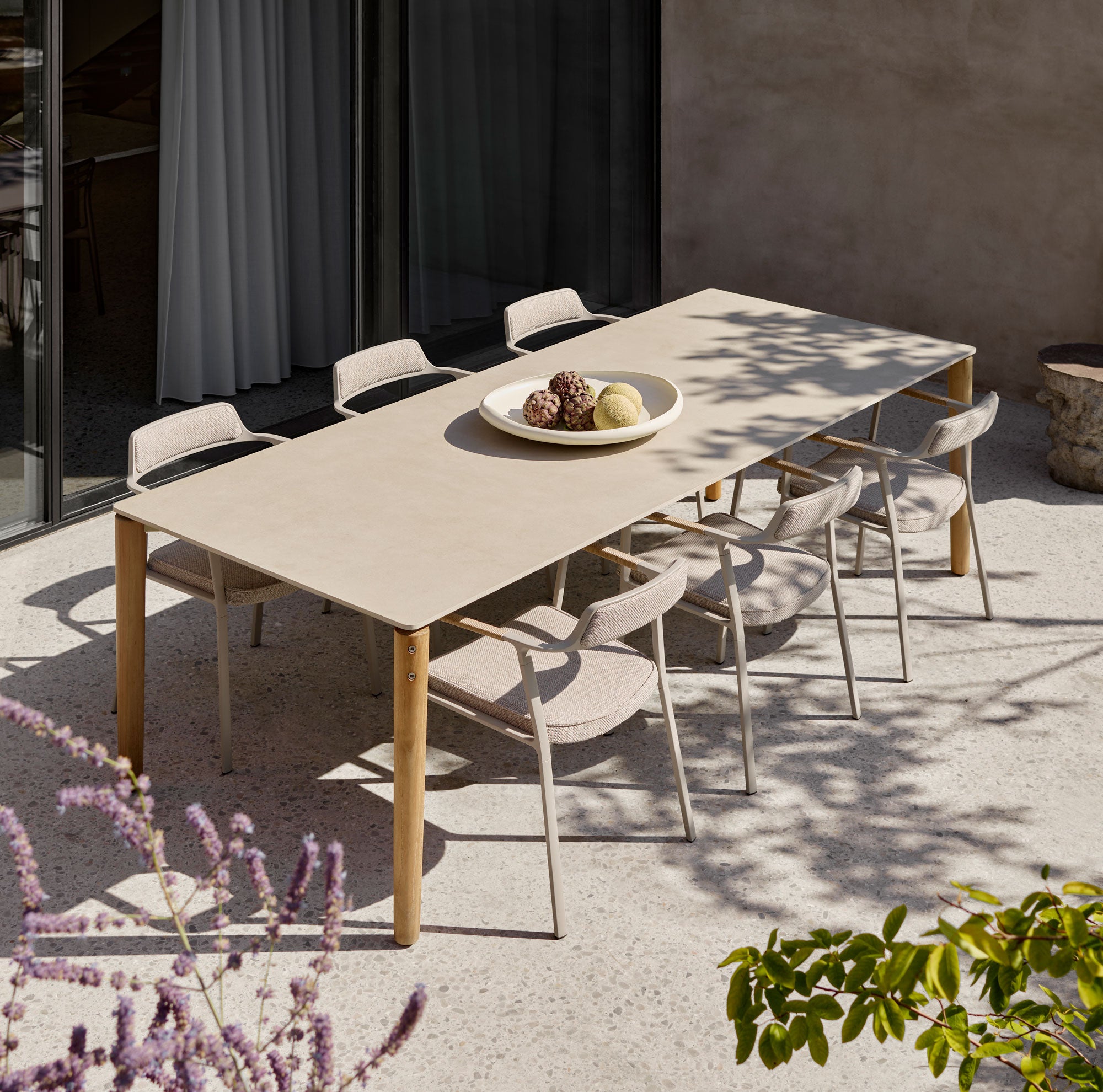 vipp-719-outdoor-table-03-klippt