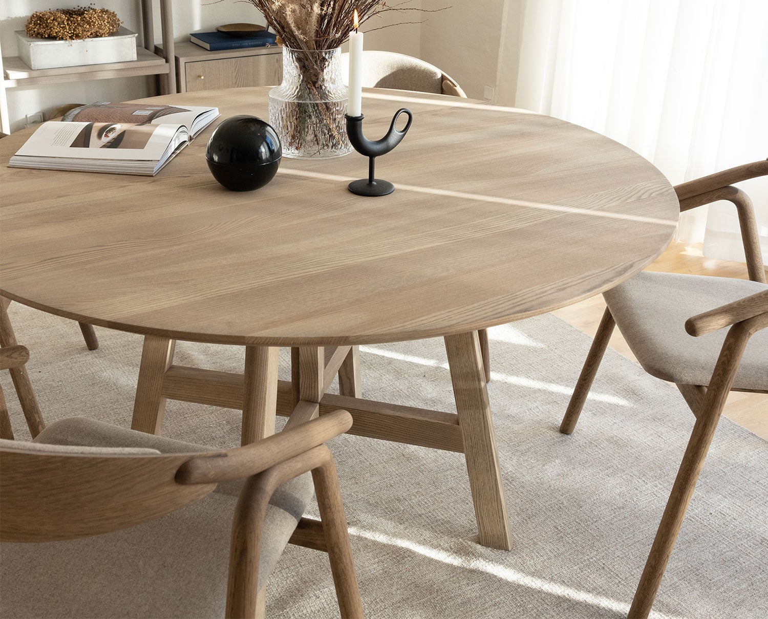 Optic_dining_table_kristensen_ash_C20_008