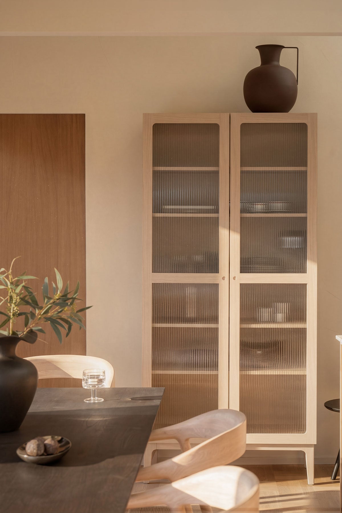 Rowico-Home-Meadowbrook-Cabinet-H203-White-Pigmented-Oak-Lifestyle