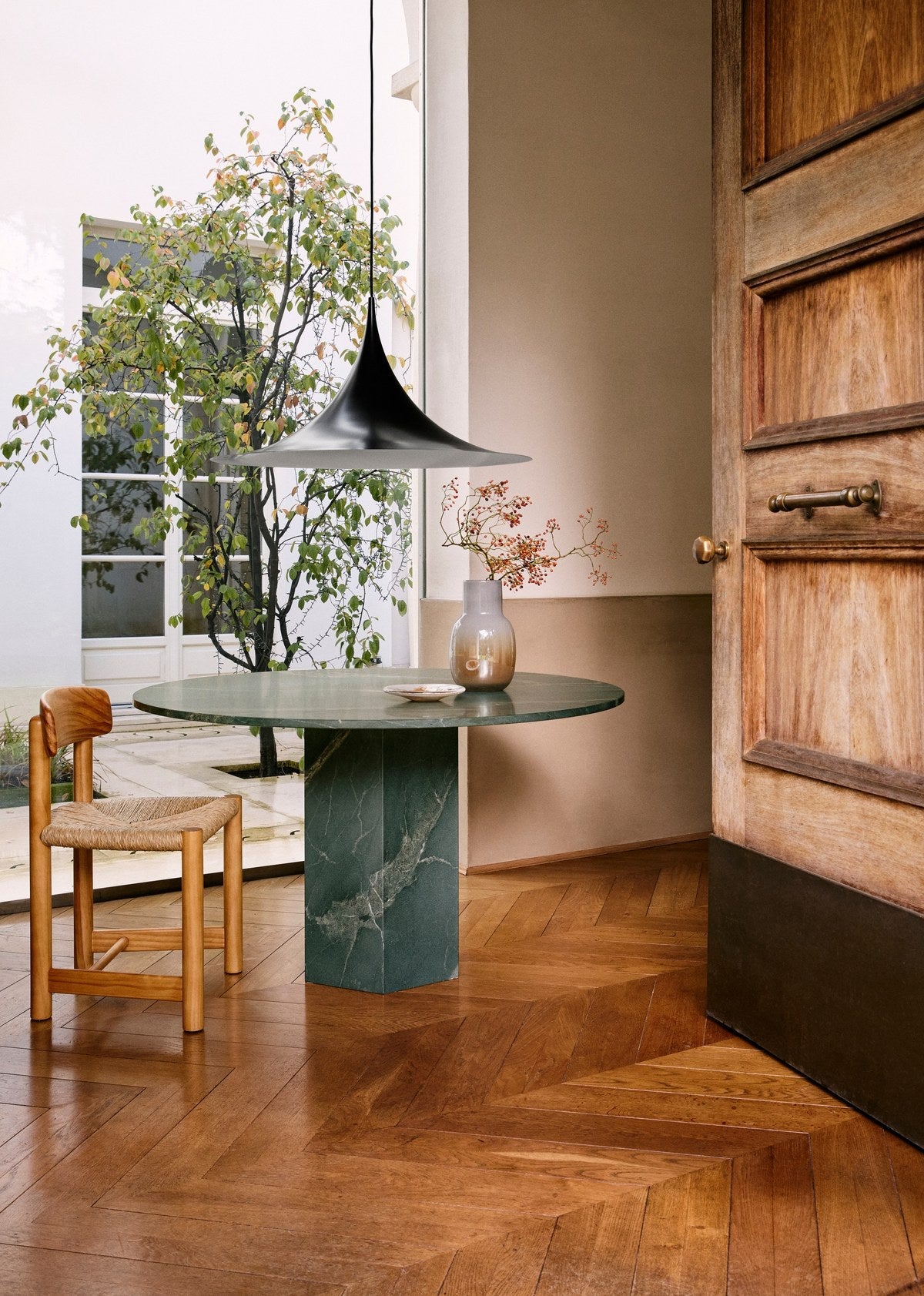 Gubi-Semi-Pendel-60-Svart-10015266-h