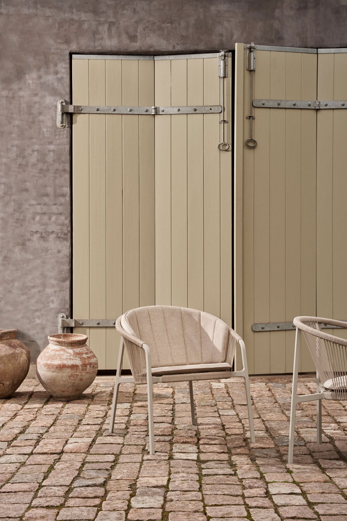 Vipp-712-Lagrasse-Lounge-Chair-Environment