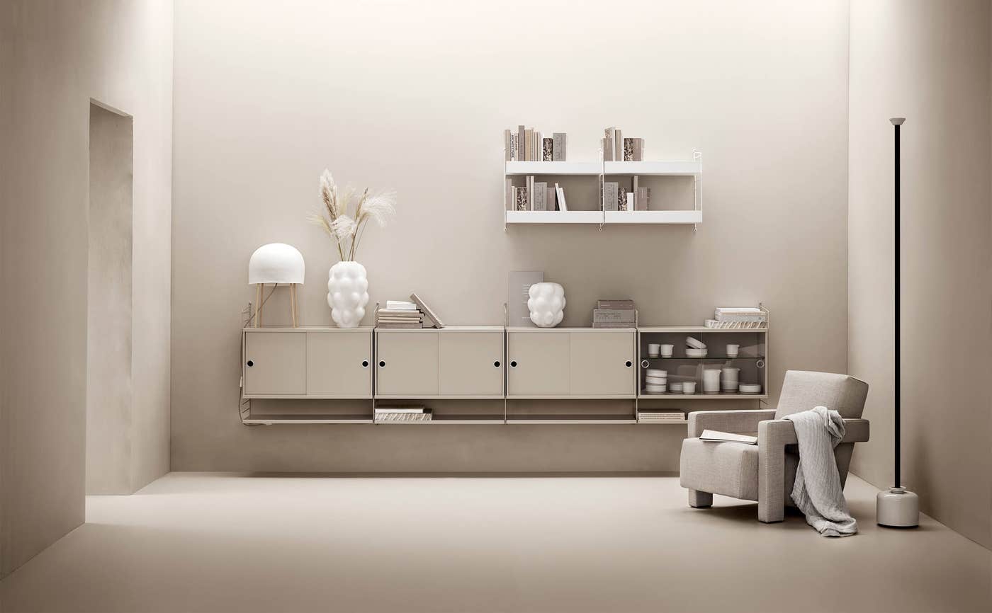 string-system-livingroom-beige-white_landscape-web-BYO.jpg String System - Gestalten Sie hier Ihre eigene Regalkombination!