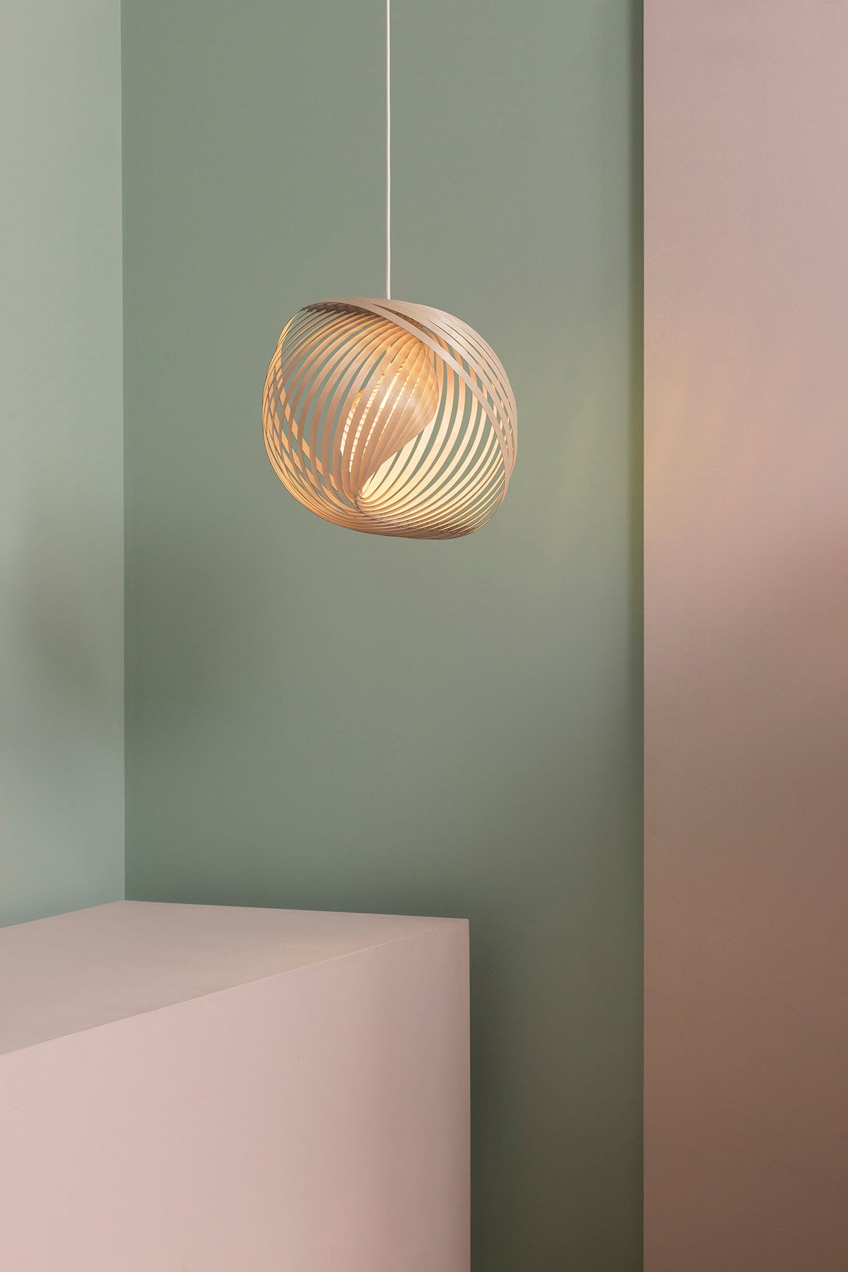 Secto-Design-Adilo-8201-Small-Pendant-Birch-Lifestyle