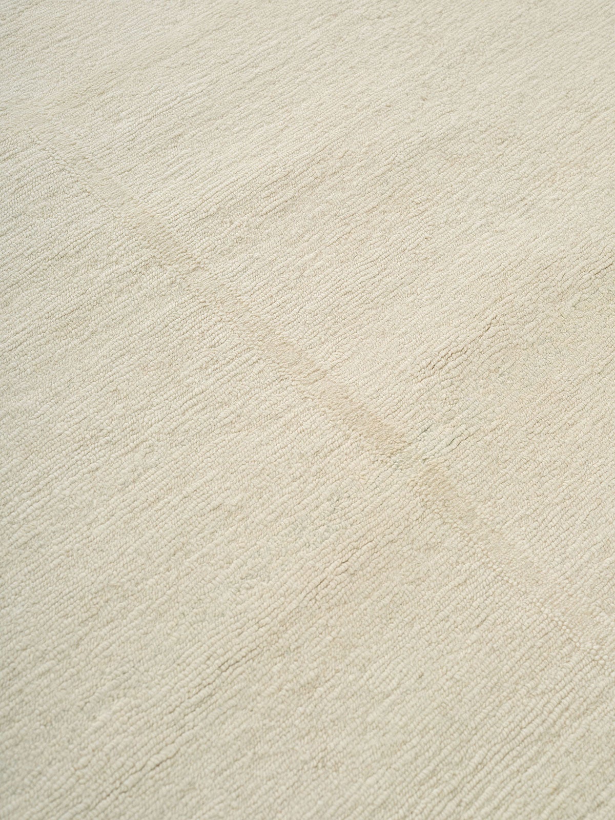 Linie-Design-Calm-Seki-Rug-White-Detail