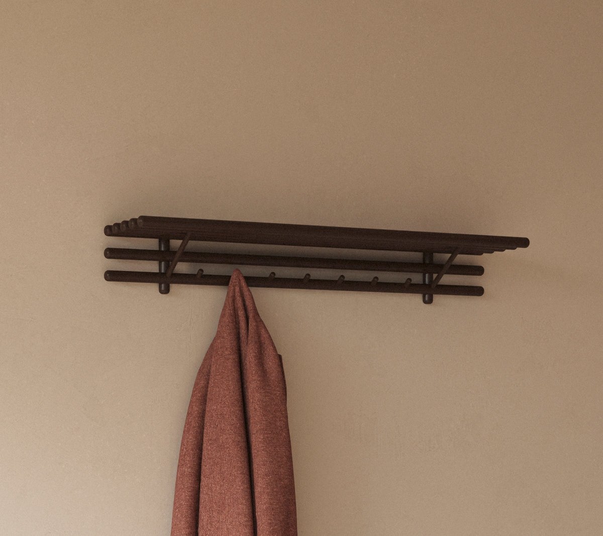 indoor_Sticks_rag_with_shelf_6426_cab508ad-a926-4609-aaa3-e0-env-483c9