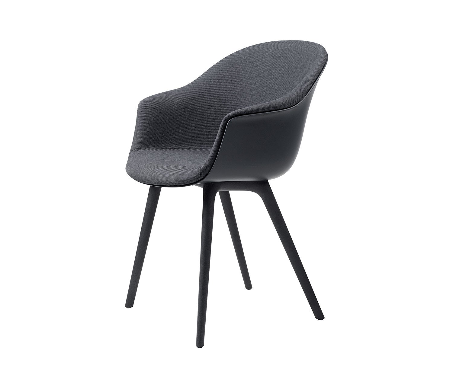 Bat-stol-Plastkarm-fronkladd-svart-kvadrat_Twillweave190-Gubi