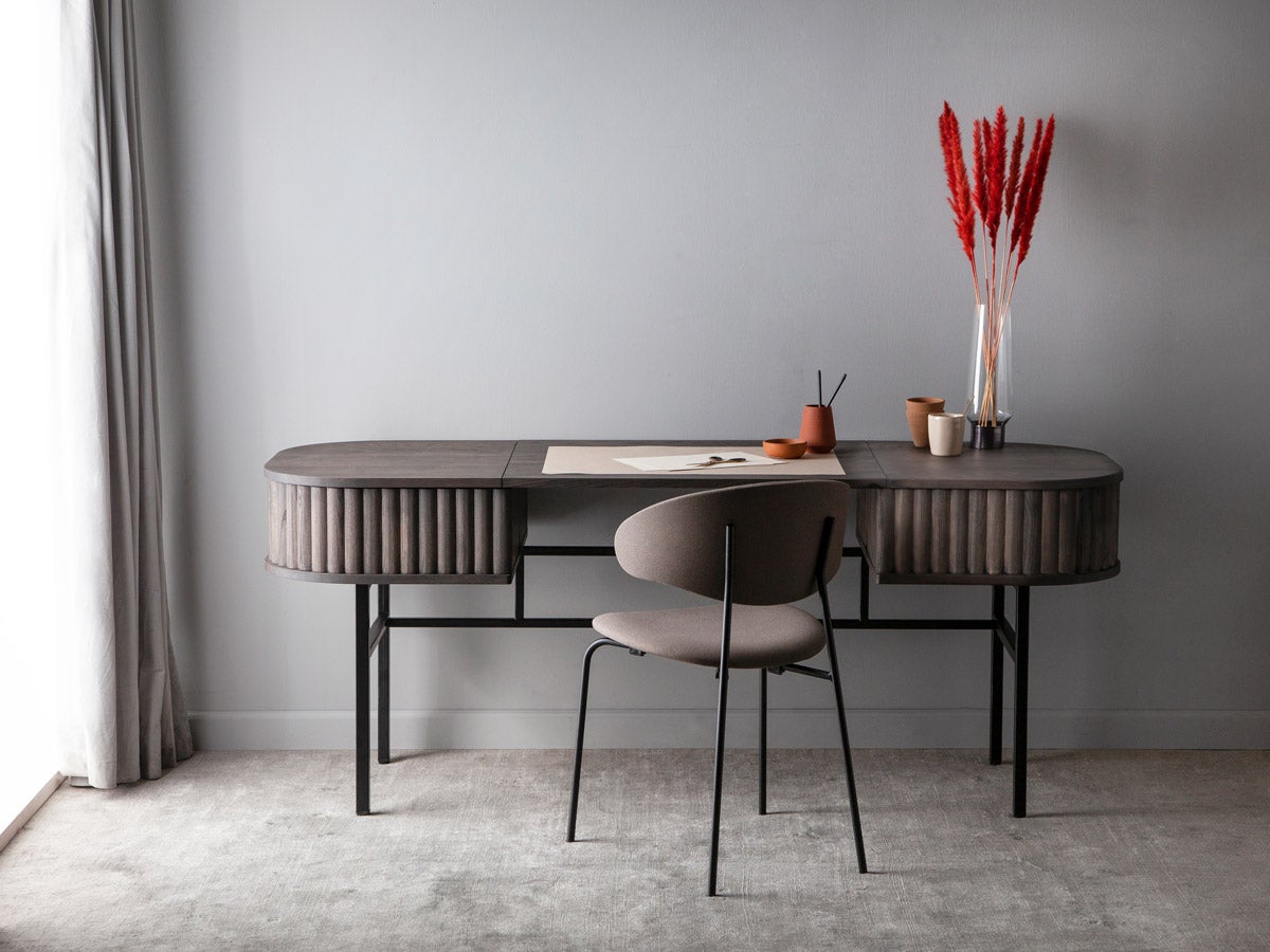 VELVET_DESK_02