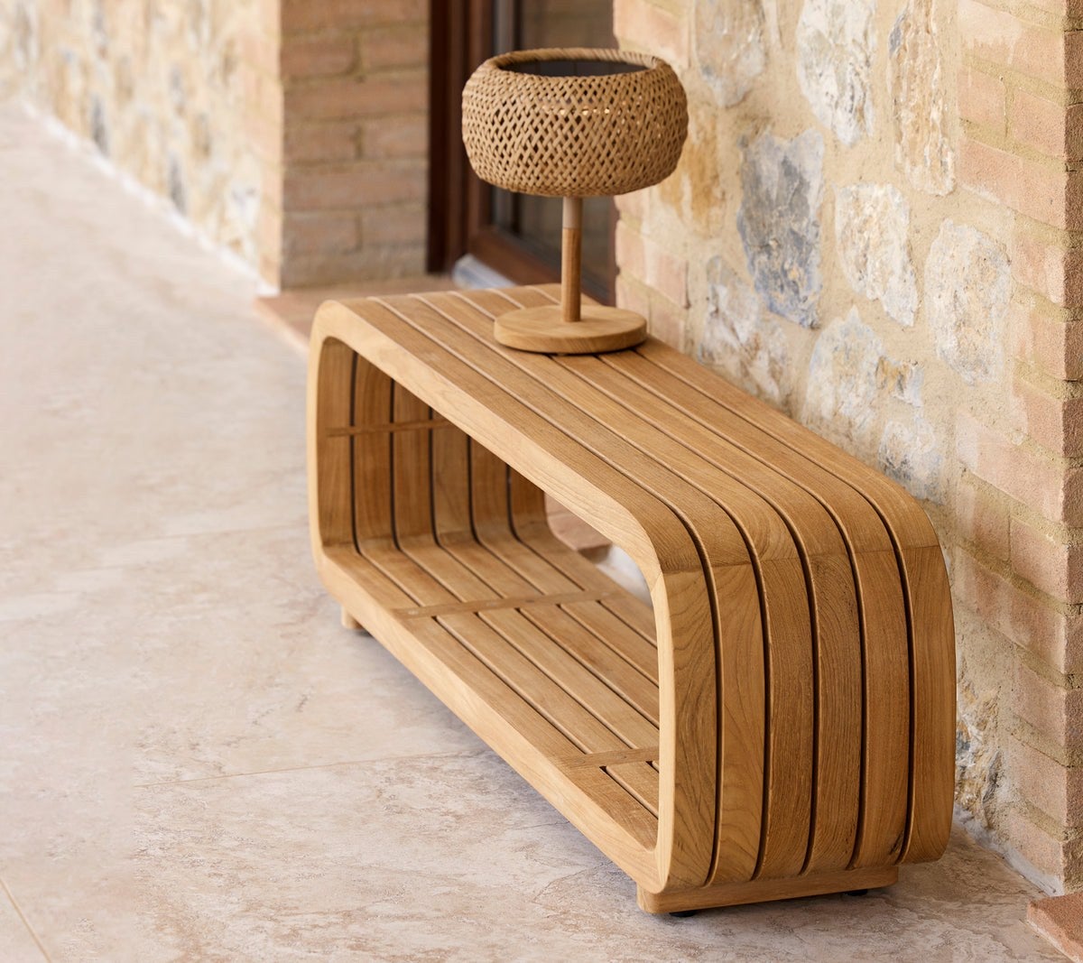 Mellow_coffee_table_6529_f3aa5219-75b5-4ab4-b1ff-a9560f7139a-env-9ac44