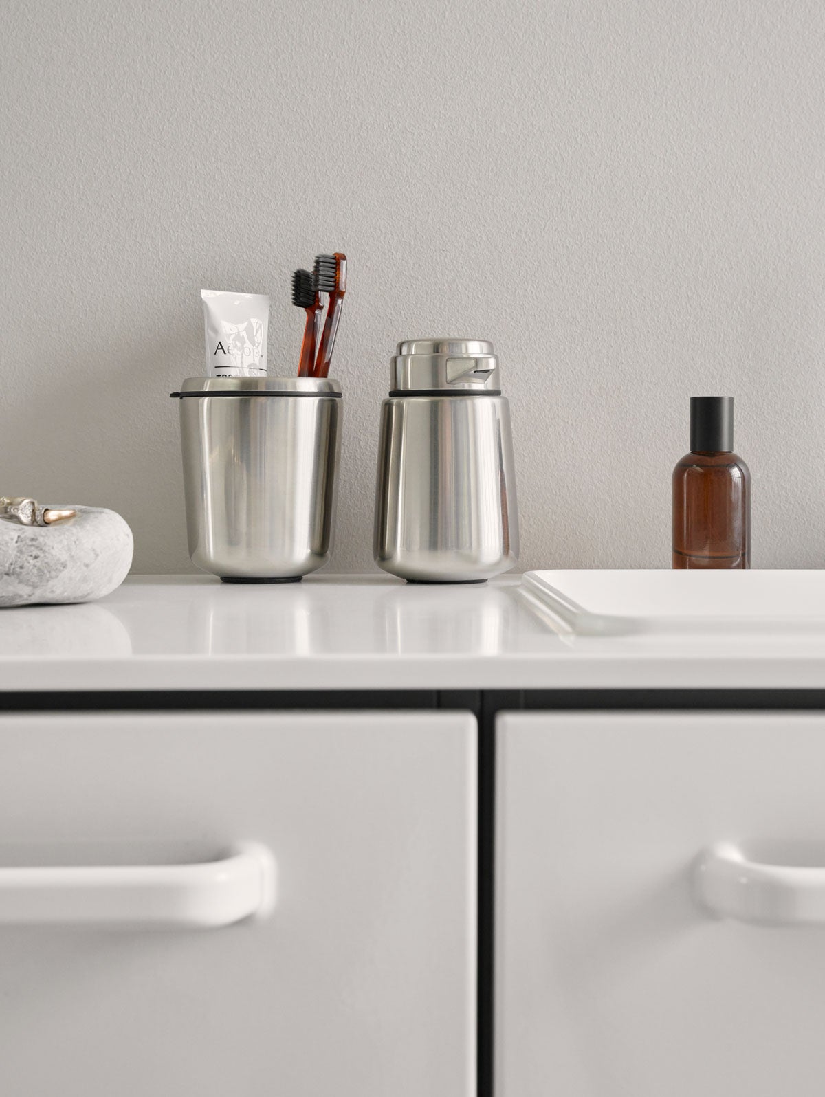 vipp-7-9-bathroom-combo-stainless-steal-01