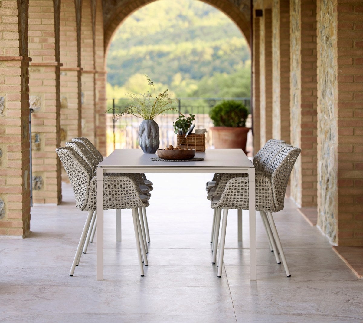 Vibe-dining-chair-Pure-sand-dining-table-21650348-env-19cbf