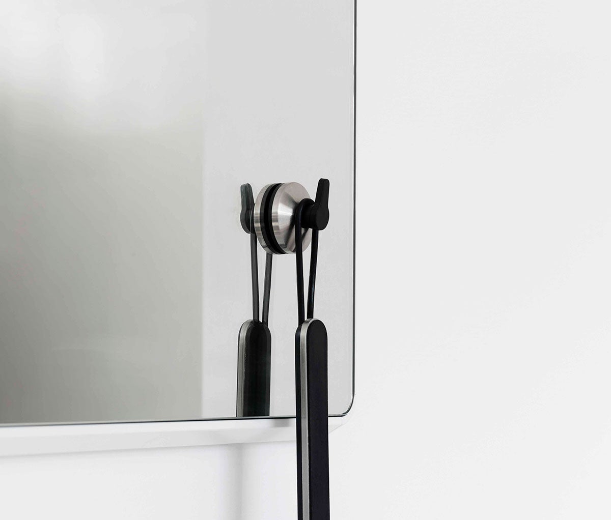 Vipp-265-Suction-Hook-Miljo