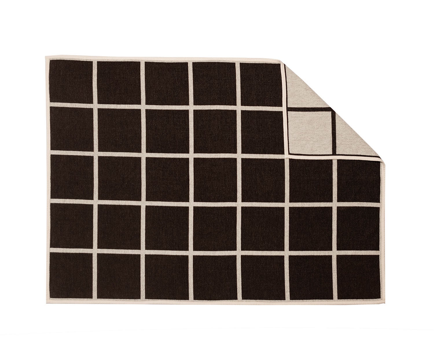 Pappelina-Criss-Blanket-Dark-Brown-1