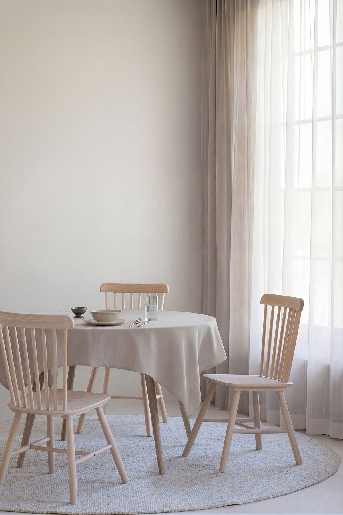 Rowico-Home-Foxford-Chair-White-Pigmented-Lifestyle