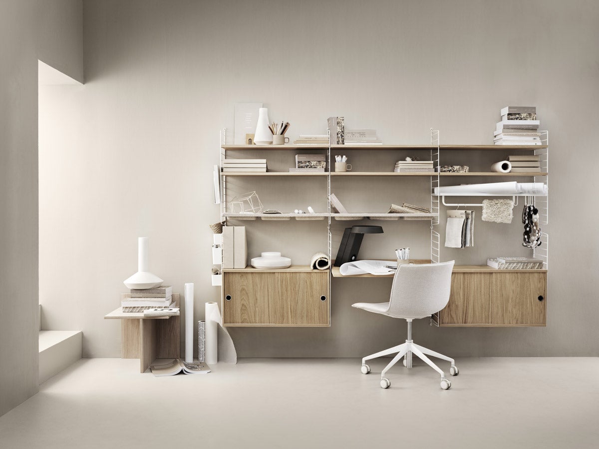 string-system-workspace-oak-white-accesories_landscape.jpg