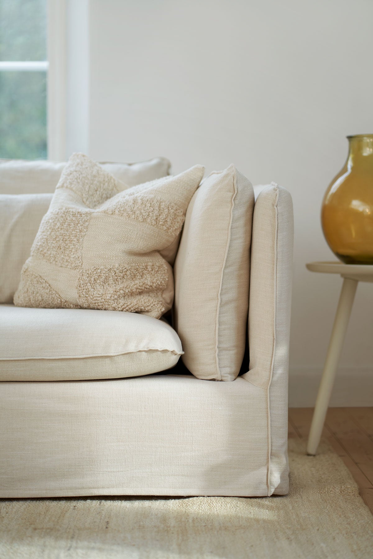 Vidar-Soffa-3,5-Timber-Cream-Miljo.jpg