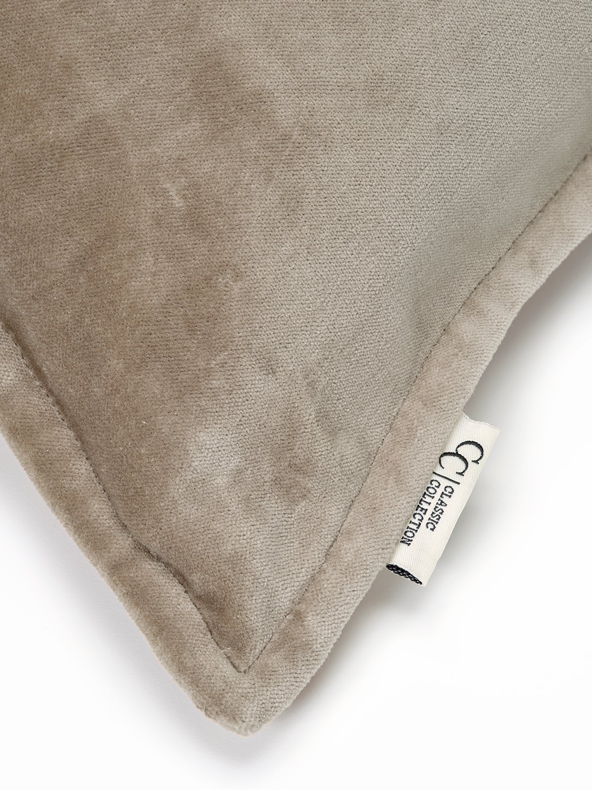 Classic-Collection-Classic-Pillow-Beige-Detail