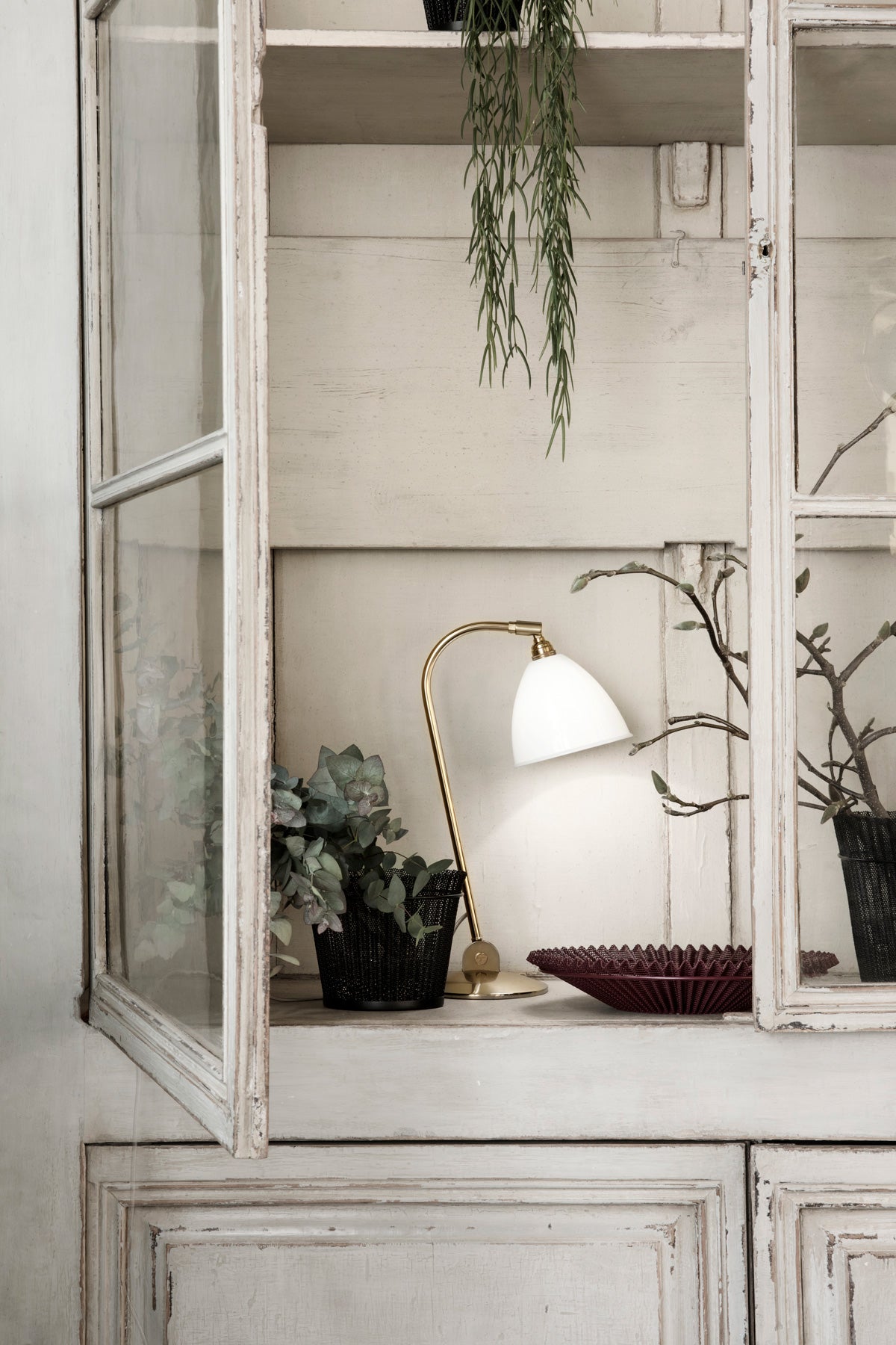 Mategot_FlowerPot_Bowl_Bestlite_BL2_TableLamp_on